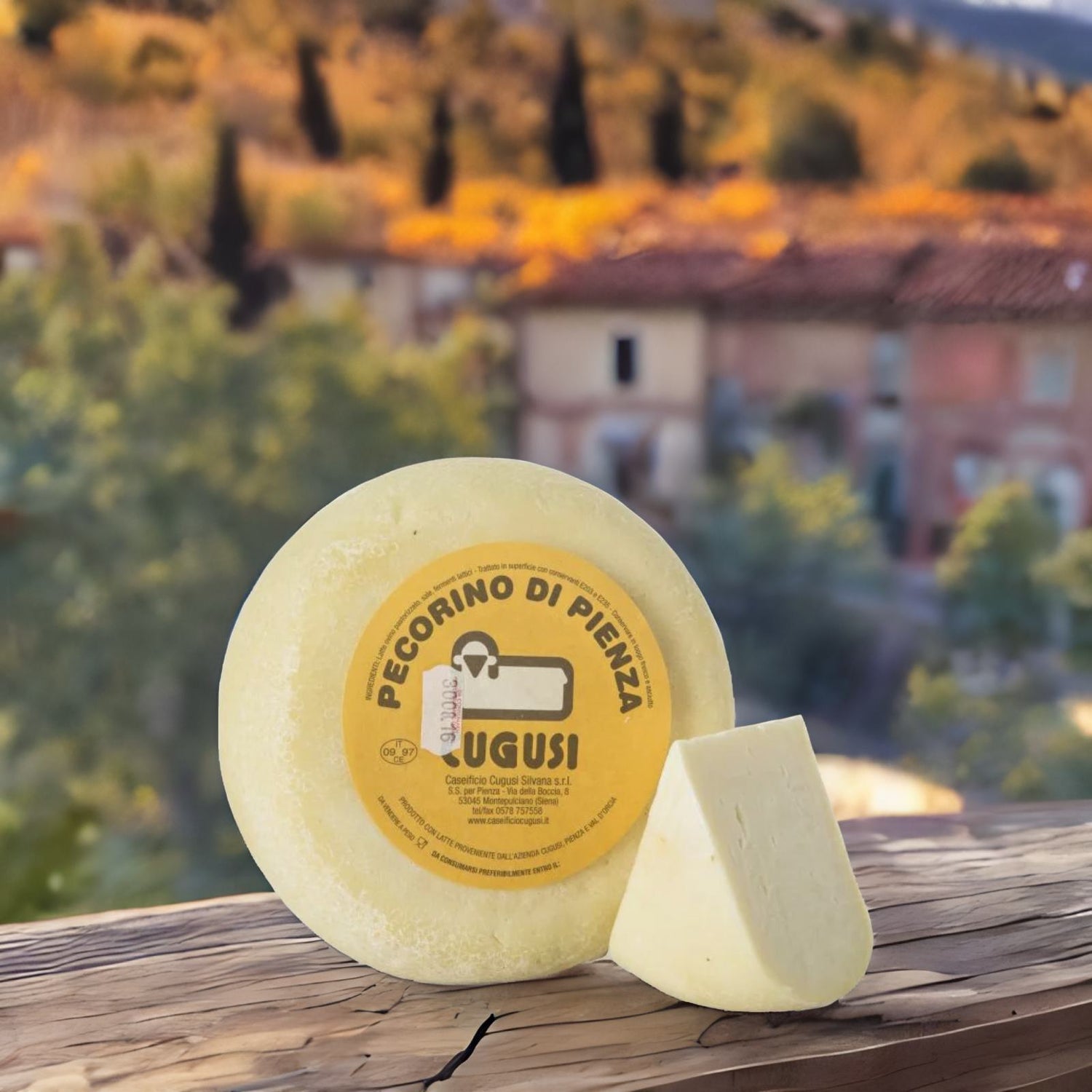 Fresh cheese from Pienza Caseificio Cugusi