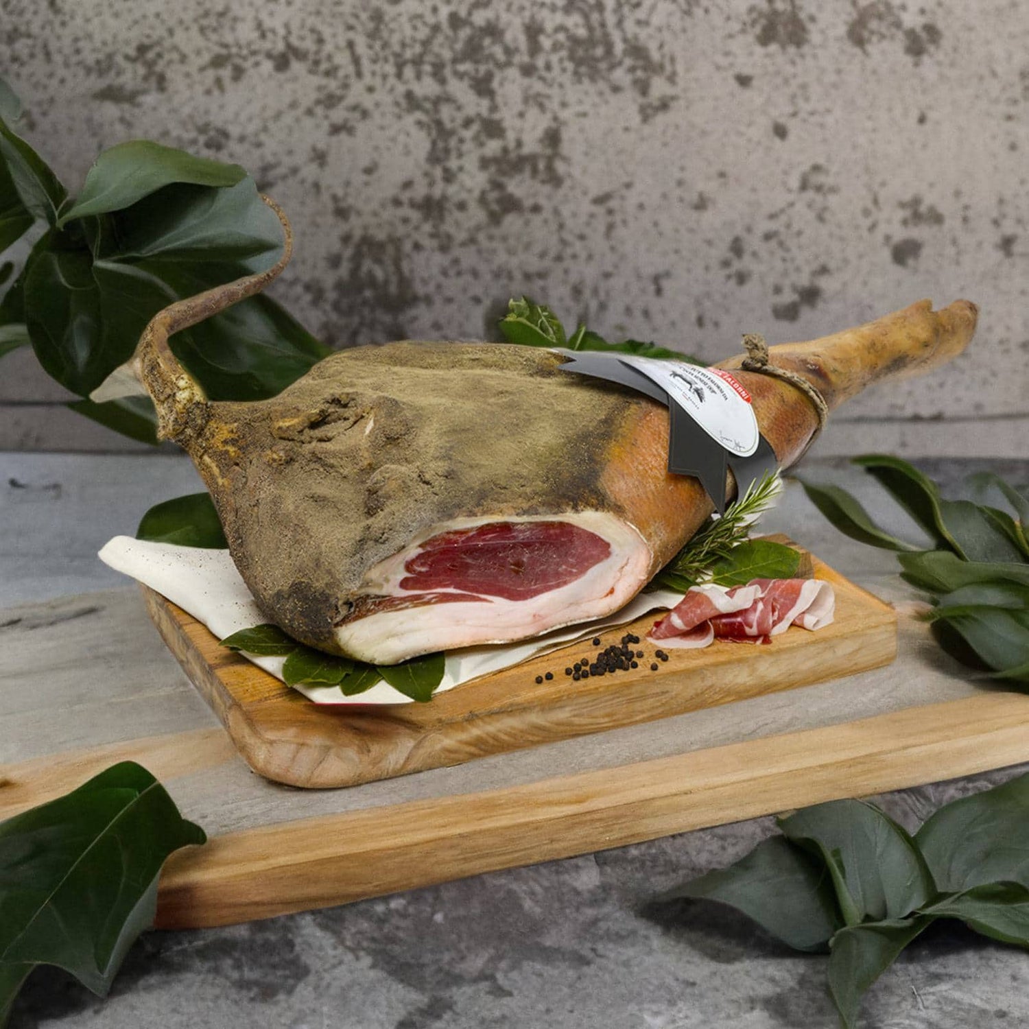 Slice of Prosciutto di Cinta Senese DOP Falorni - PASSIONE TOSCANA